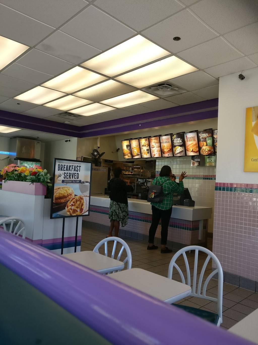 Taco Bell | meal takeaway | 180 Rowland Blvd, Novato, CA 94945, USA | 4158984003 OR +1 415-898-4003