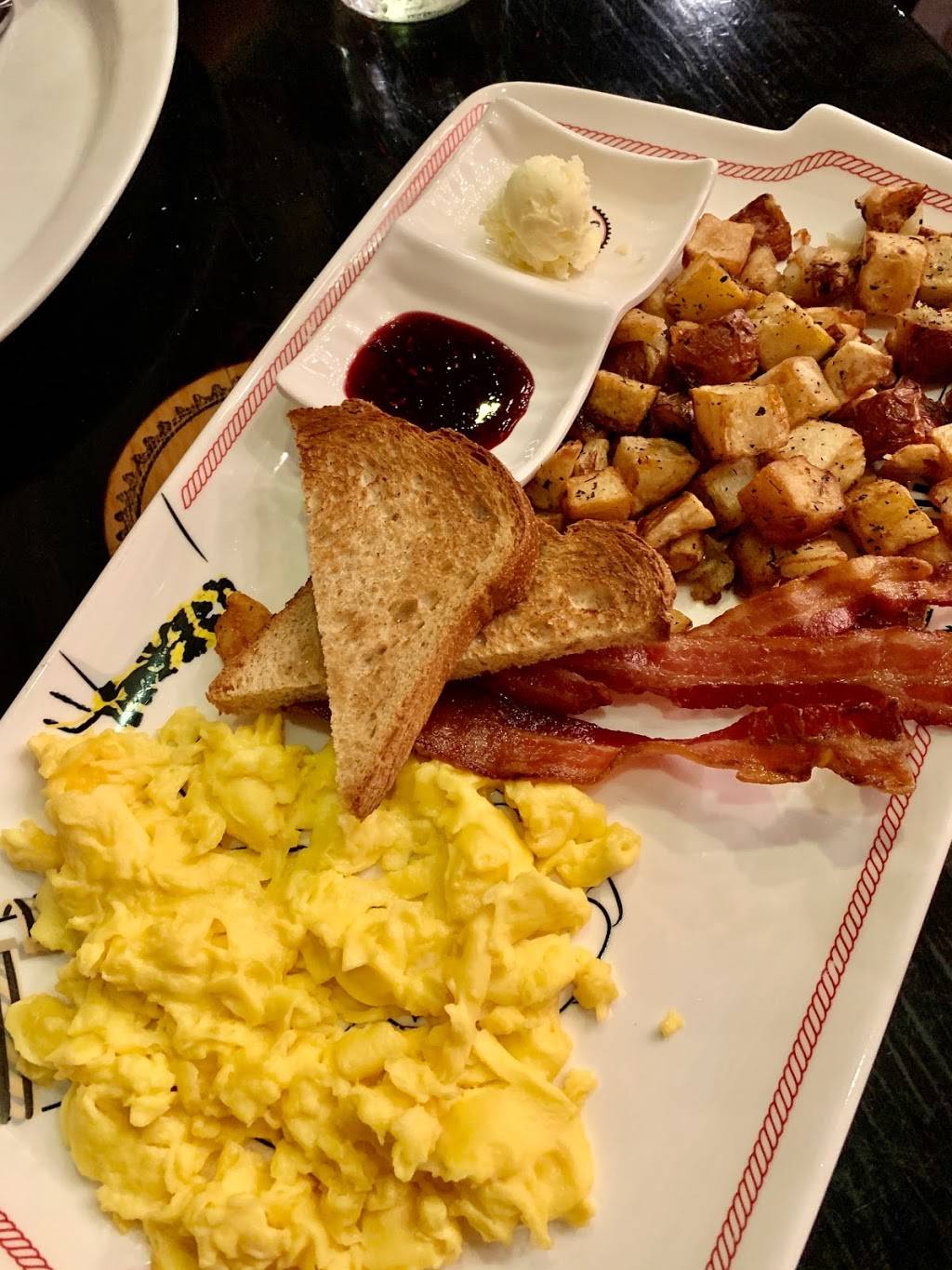 Breakfast Republic | restaurant | 1570 Camino De La Reina, San Diego, CA 92108, USA | 6193106214 OR +1 619-310-6214