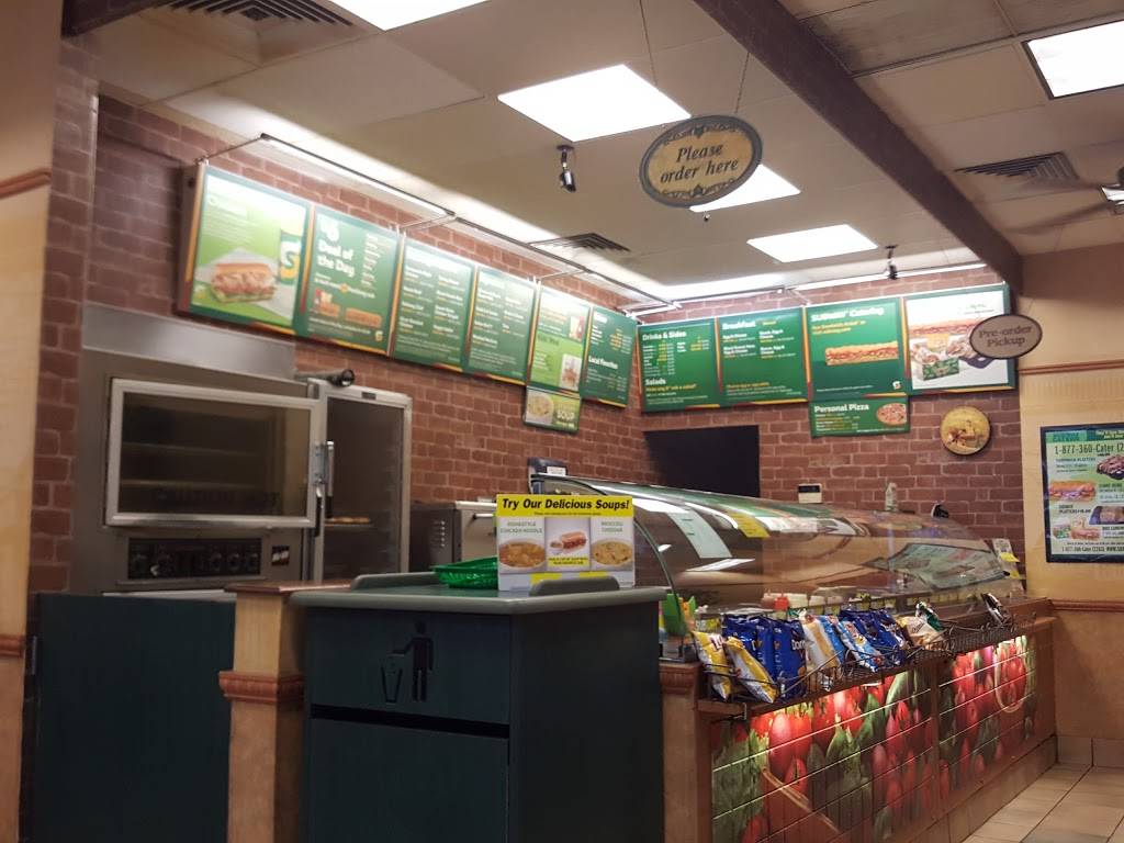 Subway Restaurants | restaurant | 5319 Airport Pulling Rd N Store# 5319 Bed Bath & Beyond Plaza, Naples, FL 34109, USA | 2395913111 OR +1 239-591-3111