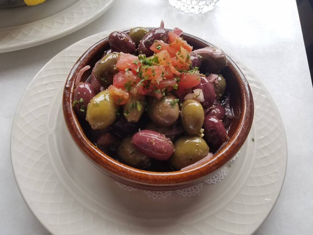 Emilios Tapas Restaurant | restaurant | 4100 Roosevelt Rd, Hillside, IL 60162, USA | 7085477177 OR +1 708-547-7177