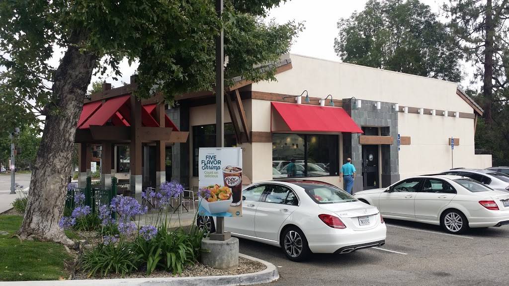 Panda Express | meal takeaway | 700 Foothill Blvd, La Cañada Flintridge, CA 91011, USA | 8189528882 OR +1 818-952-8882