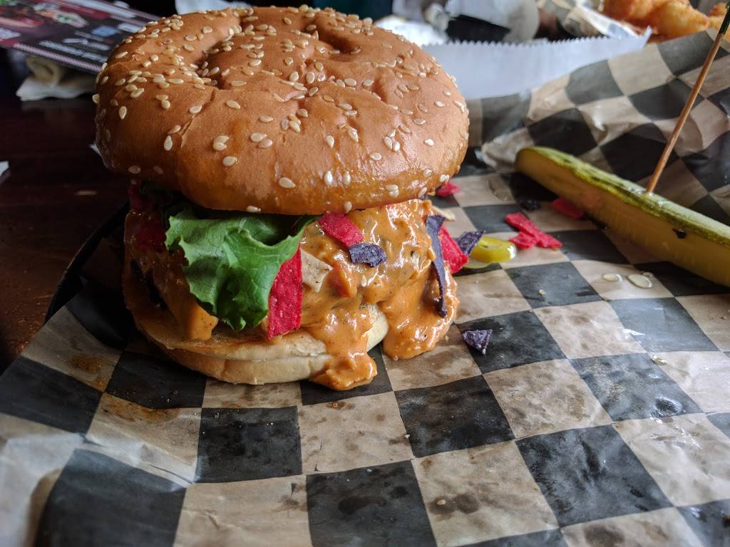 Shamrock Bar & Grille | restaurant | 154 Patchen Dr #87, Lexington, KY 40517, USA | 8592697621 OR +1 859-269-7621