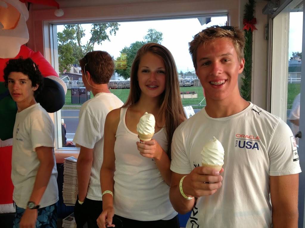 Dairy Isle | restaurant | 213 Bayview Ave, Put-In-Bay, OH 43456, USA | 4192853506 OR +1 419-285-3506