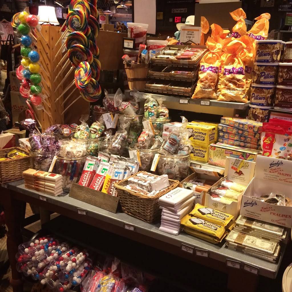 Cracker Barrel Old Country Store | restaurant | 2183 N Hwy 17, Mt Pleasant, SC 29466, USA | 8438845220 OR +1 843-884-5220