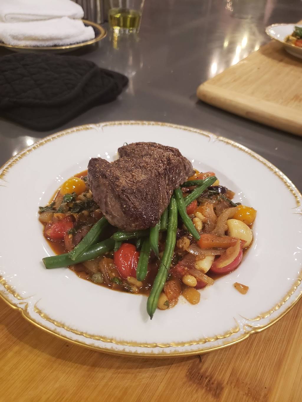 In The Kitchen with Bob Waggoner | restaurant | 164 Market St, Charleston, SC 29401, USA | 8436197529 OR +1 843-619-7529