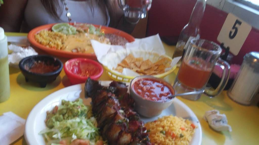 Taqueria El Dorado | restaurant | 238 E Crosstimbers St, Houston, TX 77022, USA | 8325825508 OR +1 832-582-5508