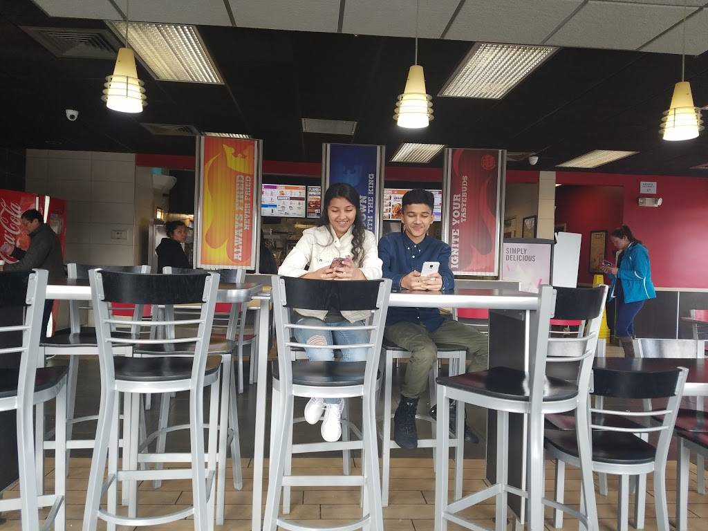 Burger King | restaurant | 18890 CA-88, Lockeford, CA 95237, USA | 2097270213 OR +1 209-727-0213