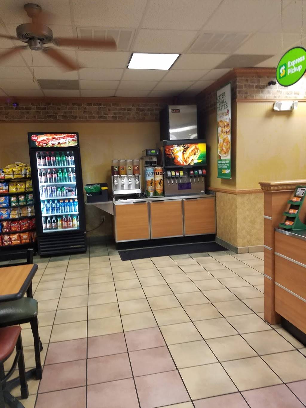 Subway | restaurant | 80 Gin Site Road, Caledonia, MS 39740, USA | 6628550057 OR +1 662-855-0057
