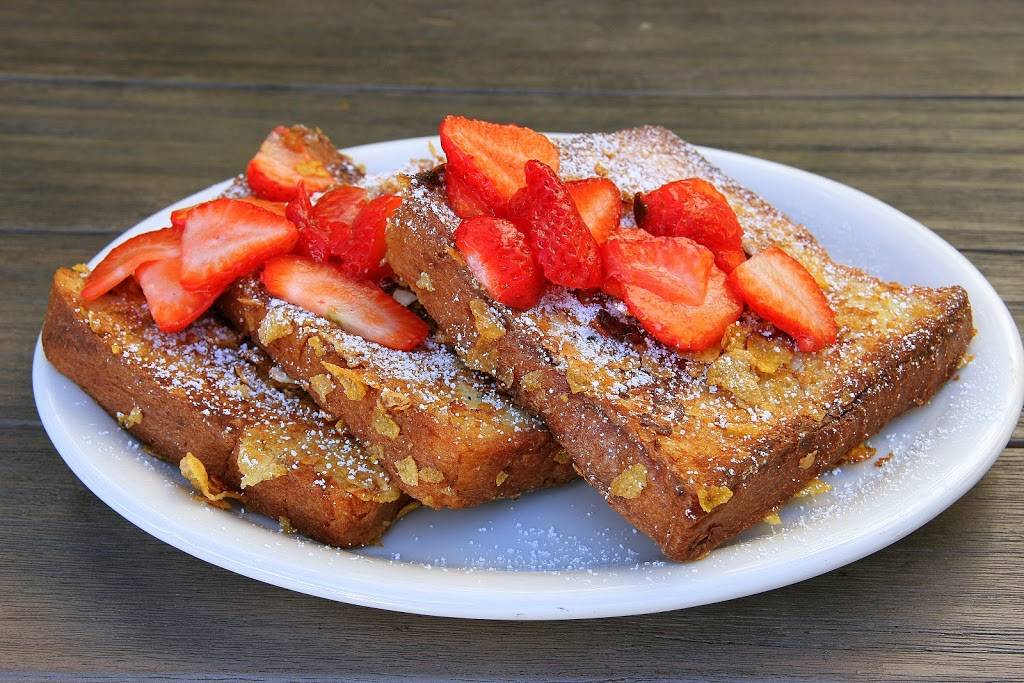 Coral Tree Cafe | cafe | 11645 San Vicente Blvd, Los Angeles, CA 90049, USA | 3109798733 OR +1 310-979-8733