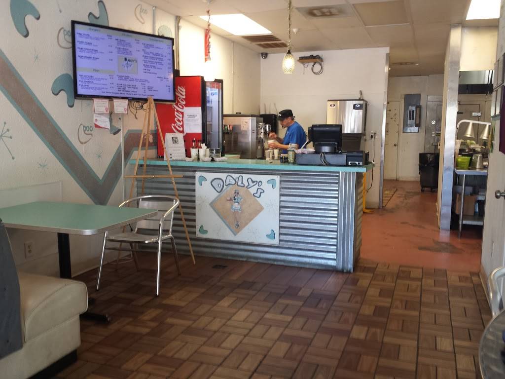 Dalys Flame Broiled Burgers | restaurant | 10754 70th Ave, Seminole, FL 33772, USA | 7273920200 OR +1 727-392-0200