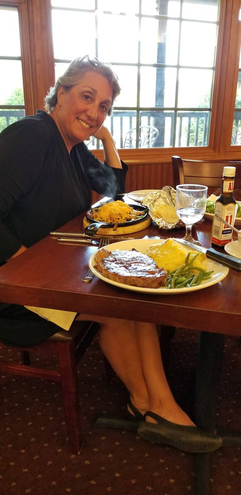 Hanah Mountain Resort Restuarant | restaurant | 576 W Hubbell Hill Rd, Margaretville, NY 12455, USA | 8455864849 OR +1 845-586-4849