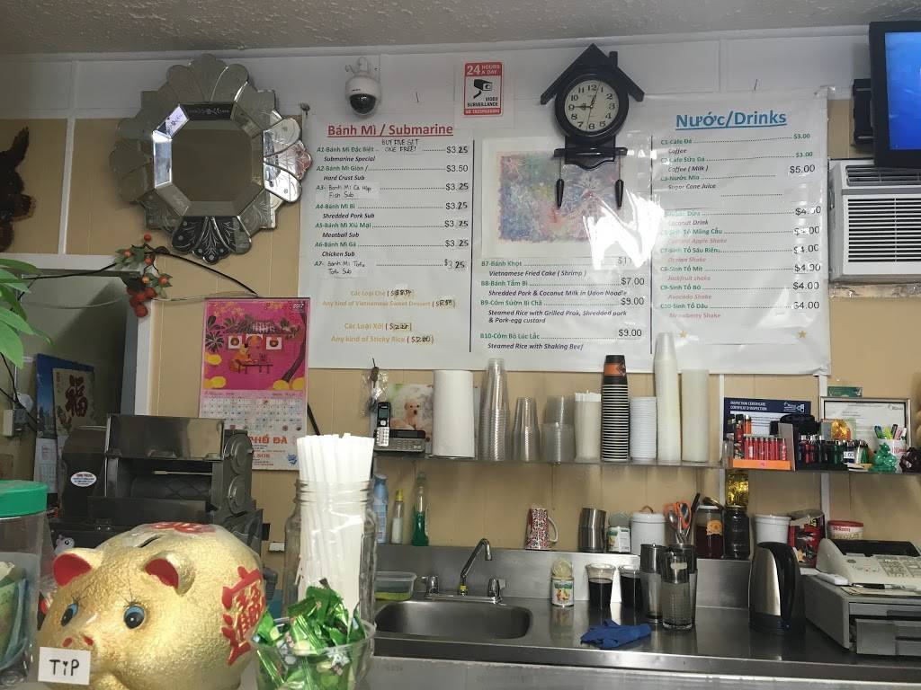 My Hang Vietnamese Submarine | restaurant | 788 Somerset St W, Ottawa, ON K1R 6R1, Canada | 6132378808 OR +1 613-237-8808