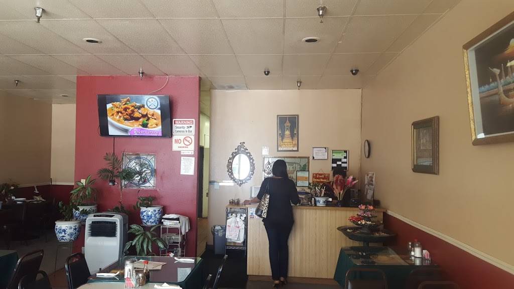 Thai Dine Restaurant | restaurant | 14910 Perris Blvd # C, Moreno Valley, CA 92553, USA | 9519242460 OR +1 951-924-2460