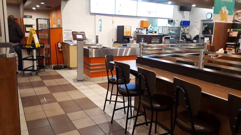 A&W Canada | restaurant | 8000 Boulevard Maurice-Duplessis, Montréal, QC H1E 2Y9, Canada | 5144949888 OR +1 514-494-9888