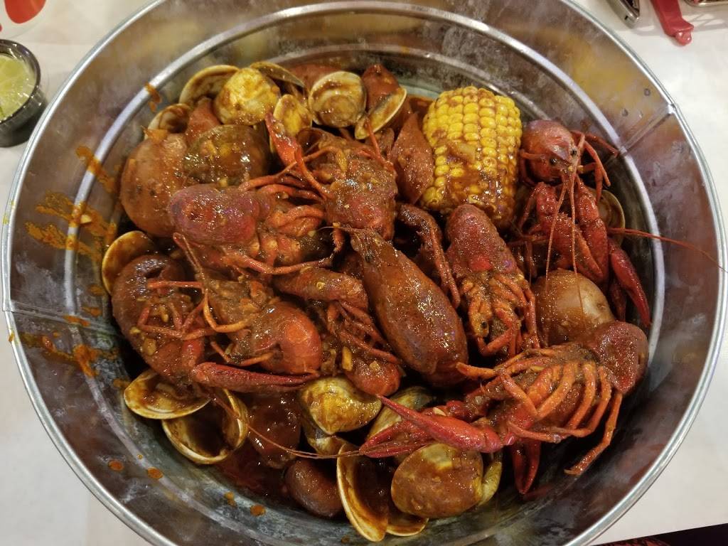 Crawfish Boil Co. Restaurant & Bar | restaurant | 6851 S Gaylord St Ste B2-251, Centennial, CO 80122, USA | 7205492645 OR +1 720-549-2645