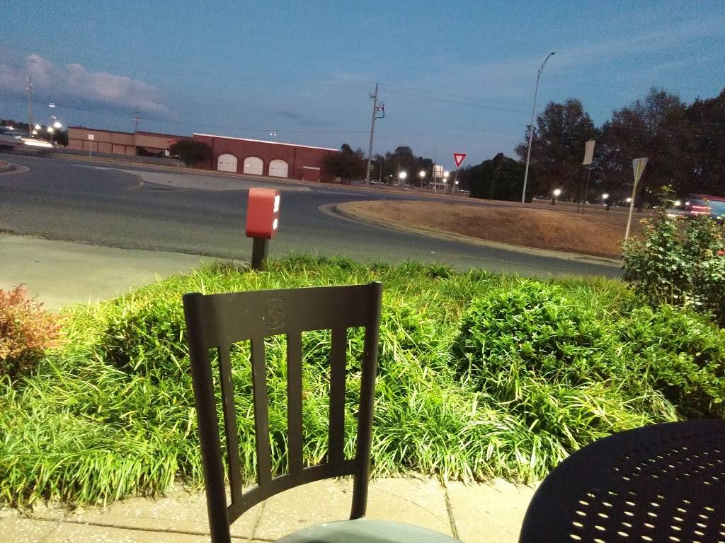 Chick-fil-A | restaurant | 2014 McFarland Blvd E, Tuscaloosa, AL 35404, USA | 2057529999 OR +1 205-752-9999