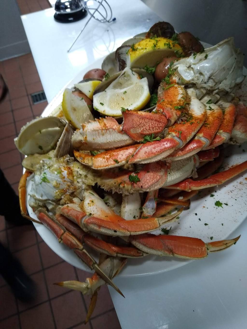 Chubby Crab seafood restaurant | restaurant | 5717 Rising Sun Ave, Philadelphia, PA 19120, USA | 2159047769 OR +1 215-904-7769