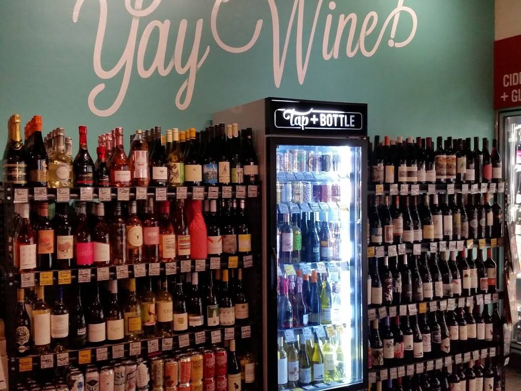 Tap & Bottle - North | restaurant | 7254 N Oracle Rd, Tucson, AZ 85704, USA | 5202688725 OR +1 520-268-8725