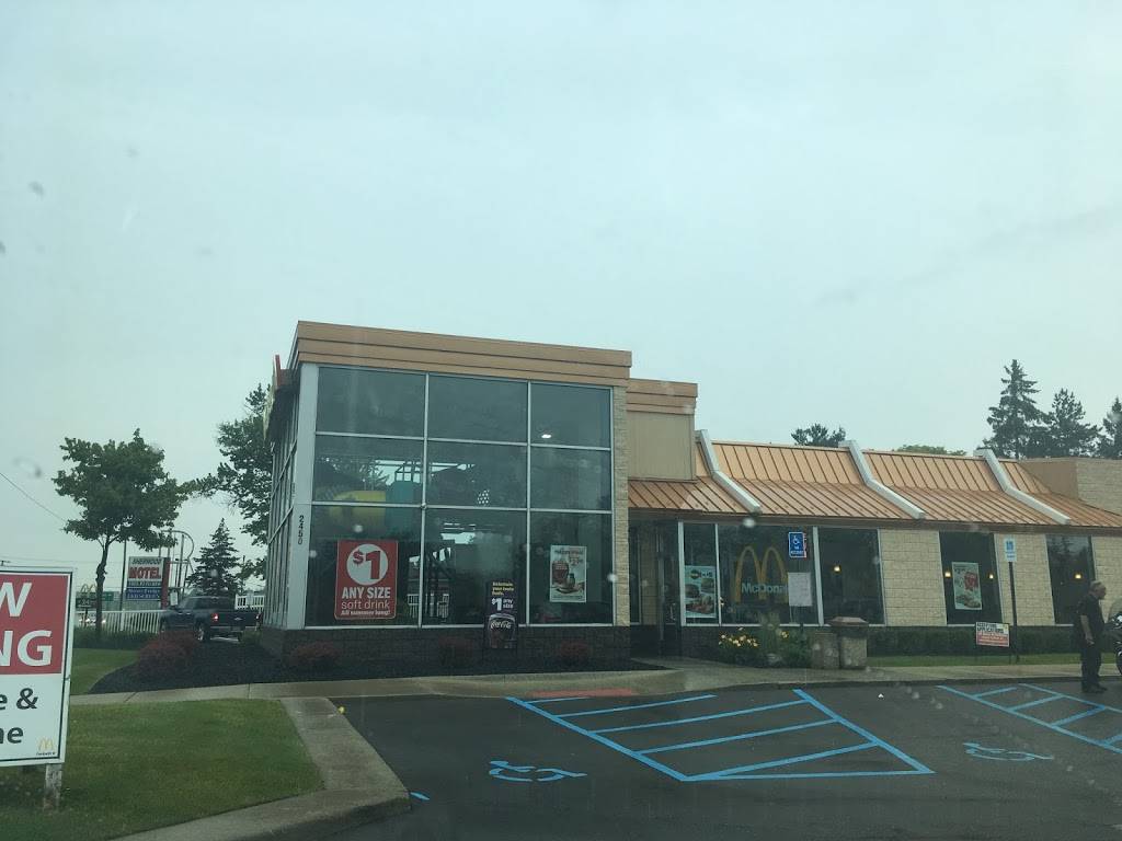 McDonalds | cafe | 2450 Dixie Hwy, Waterford Twp, MI 48328, USA | 2483344800 OR +1 248-334-4800