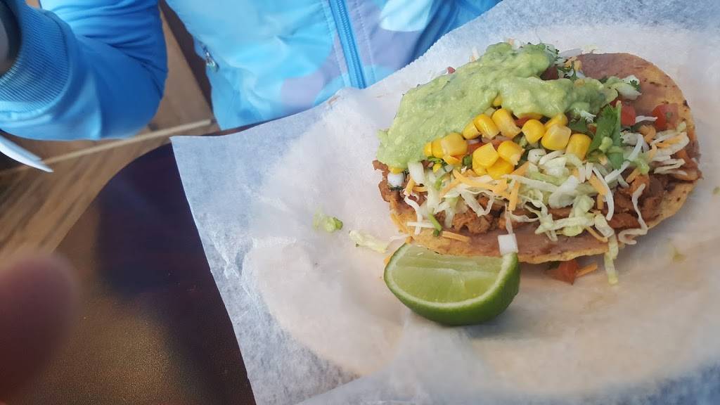 Mr Burrito | restaurant | 2508 Lincoln Way, Ames, IA 50014, USA | 5152923002 OR +1 515-292-3002