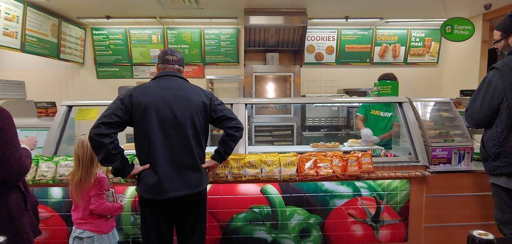 Subway | restaurant | 7807 Southtown Dr #203, Bloomington, MN 55431, USA | 9528847186 OR +1 952-884-7186