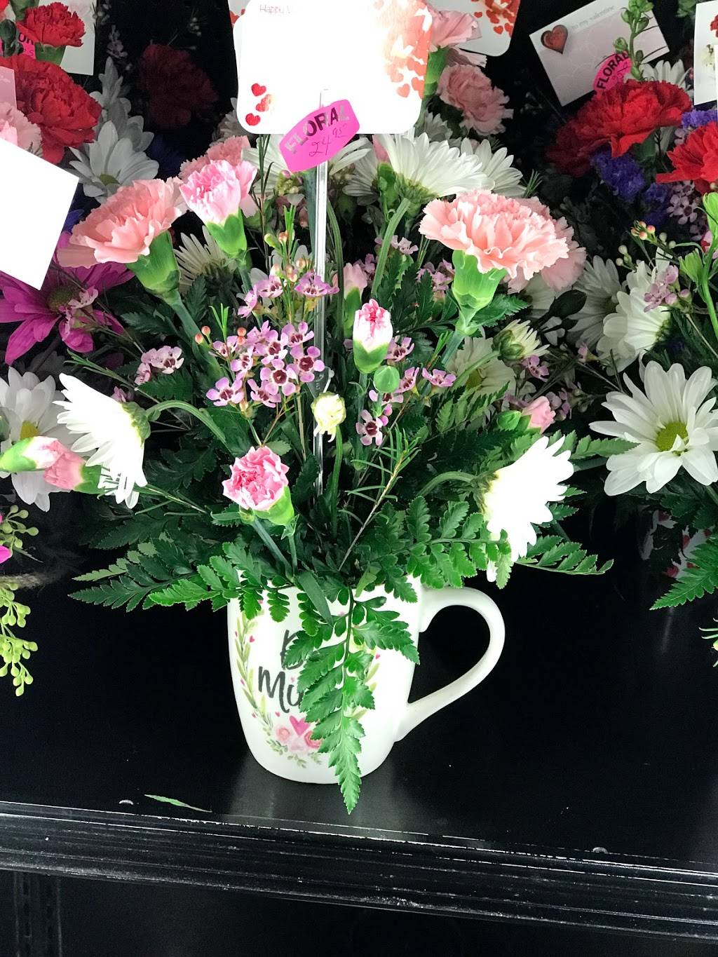 Country Mart | restaurant | 125 W Karsch Blvd, Farmington, MO 63640, USA | 5737561455 OR +1 573-756-1455