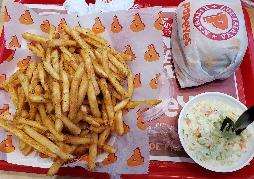 Popeyes Louisiana Chicken | restaurant | 161 Mapleview Dr W, Barrie, ON L4N 9E8, Canada | 7057373700 OR +1 705-737-3700