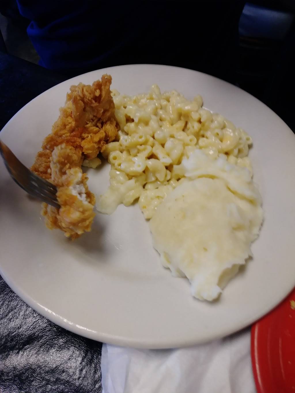 Engine Room | restaurant | 8320, 1525 Waring Rd NW, Dalton, GA 30721, USA | 7062723473 OR +1 706-272-3473