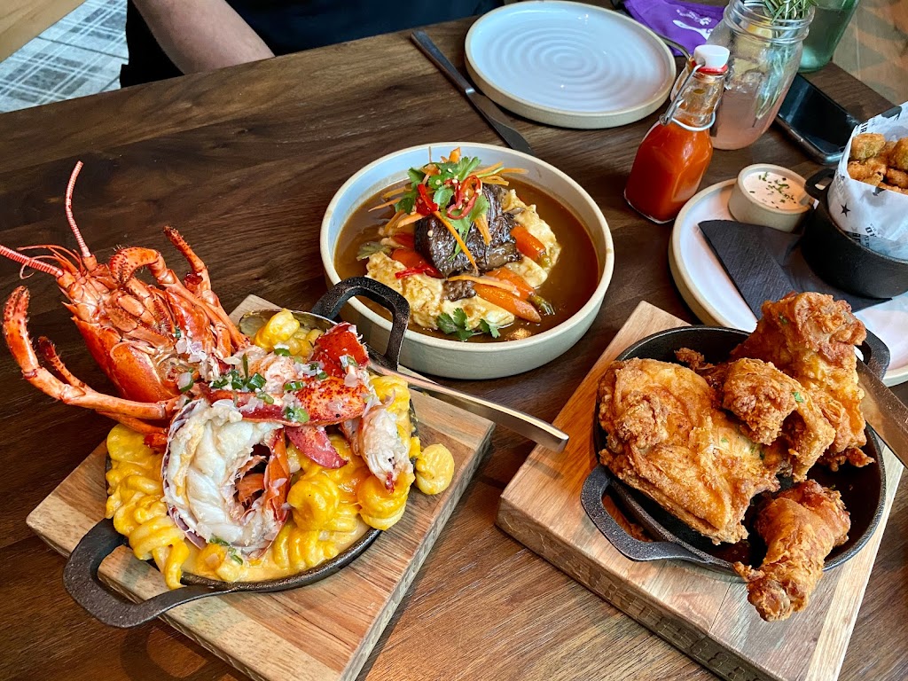 Yardbird Table & Bar | restaurant | 2121 N Pearl St St 170, Dallas, TX 75201, USA | 4692082441 OR +1 469-208-2441