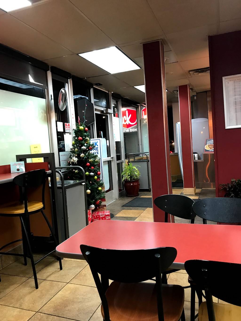 Jack in the Box | restaurant | 1826 Webster St, Alameda, CA 94501, USA | 5105236396 OR +1 510-523-6396