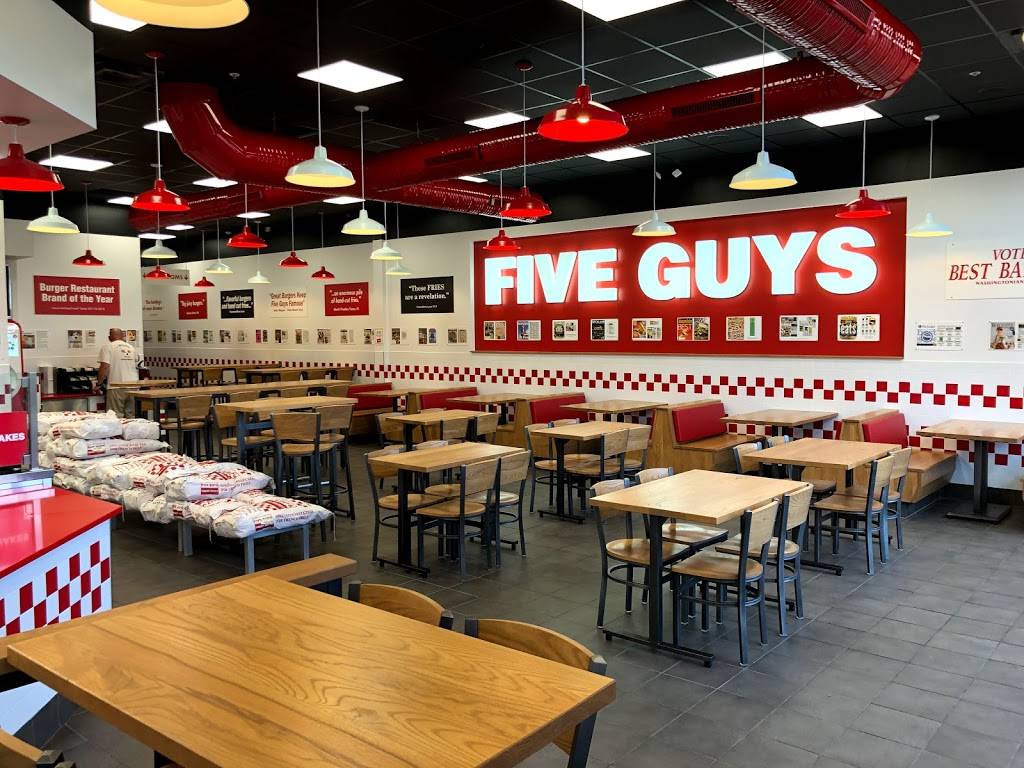 Five Guys | meal takeaway | 16230 Summerlin Rd, Fort Myers, FL 33908, USA | 2392672813 OR +1 239-267-2813