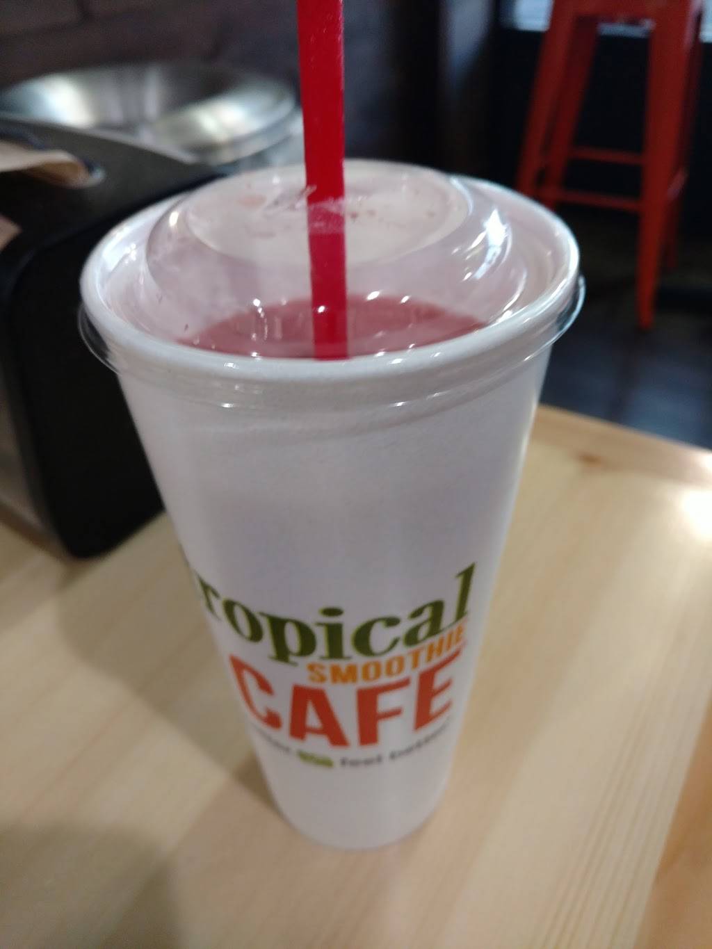 Tropical Smoothie Cafe | restaurant | 32 E Main St, Smithtown, NY 11787, USA | 6316569555 OR +1 631-656-9555