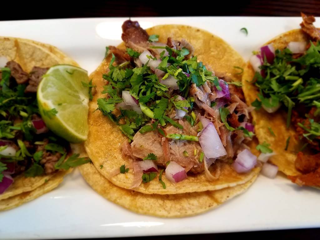 Burrito Parrilla Mexicana - CS | restaurant | 415 S Schmale Rd, Carol Stream, IL 60188, USA | 6307657770 OR +1 630-765-7770