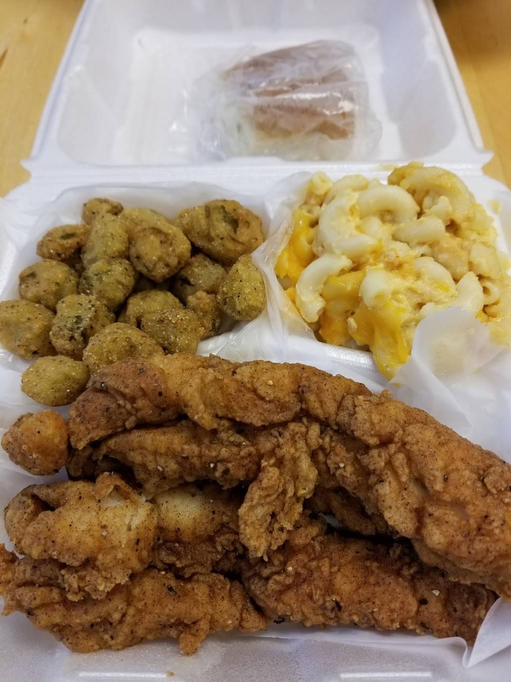 Martins Soul Food | restaurant | 15435-J, Warwick Blvd, Newport News, VA 23608, USA | 7578778700 OR +1 757-877-8700