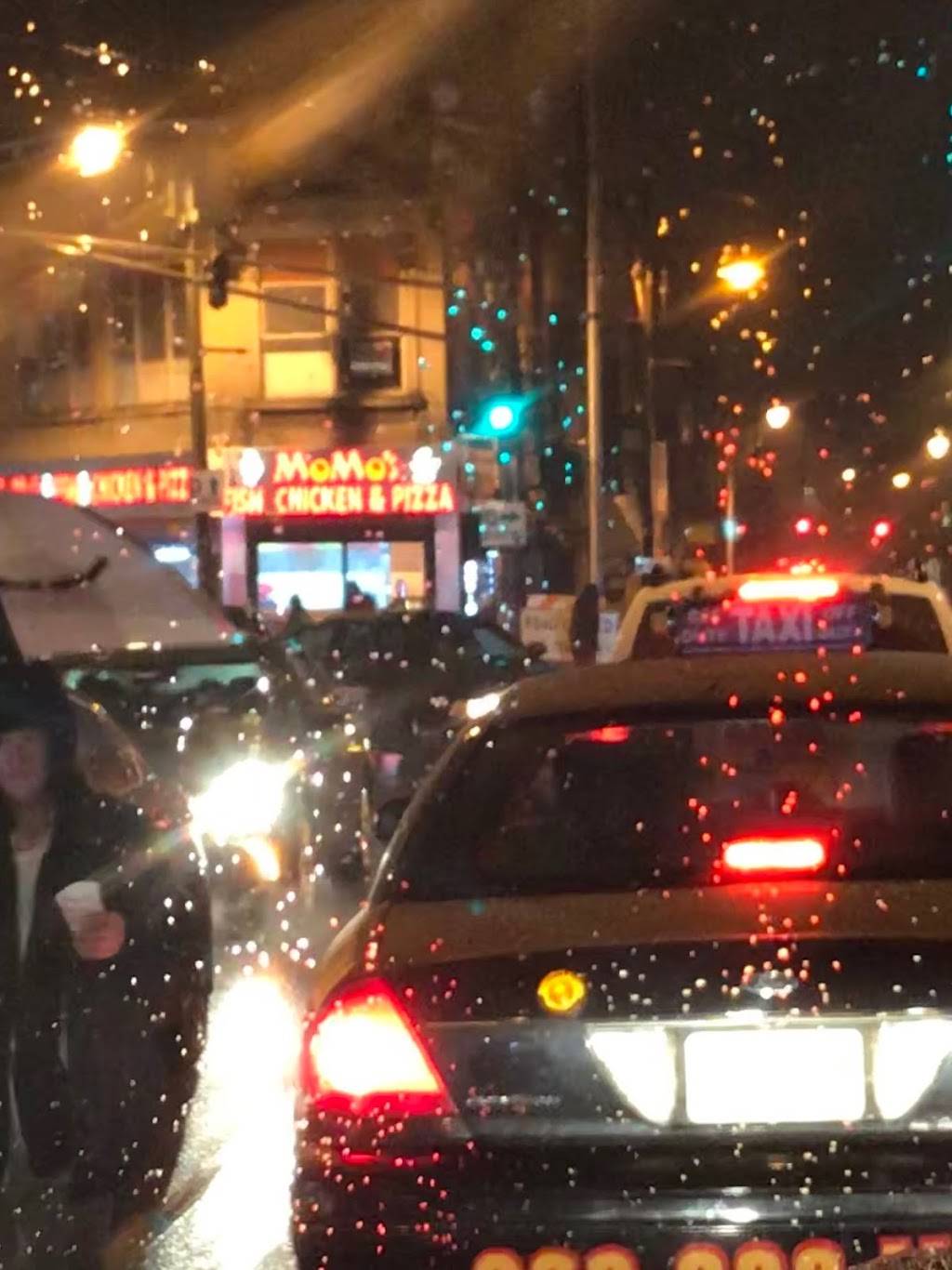 Momo’s fish, chicken & pizza | restaurant | 110 Main St, Paterson, NJ 07505, USA | 9732780043 OR +1 973-278-0043