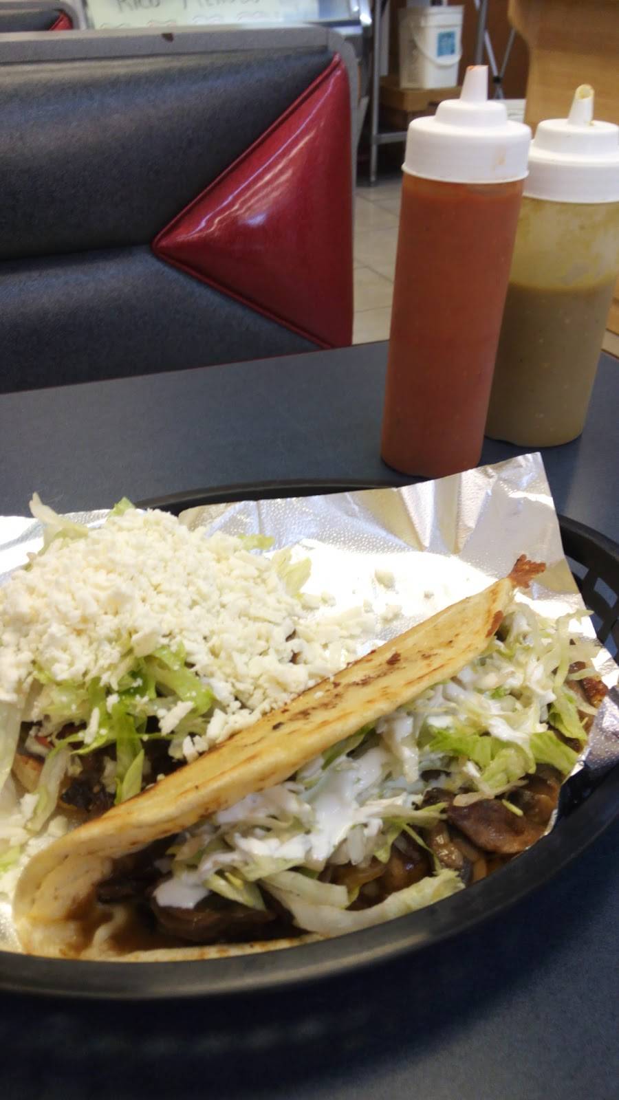 El Atoron Taqueria y Torteria | restaurant | 3301 N Town E Blvd #124, Mesquite, TX 75150, USA | 9722791479 OR +1 972-279-1479