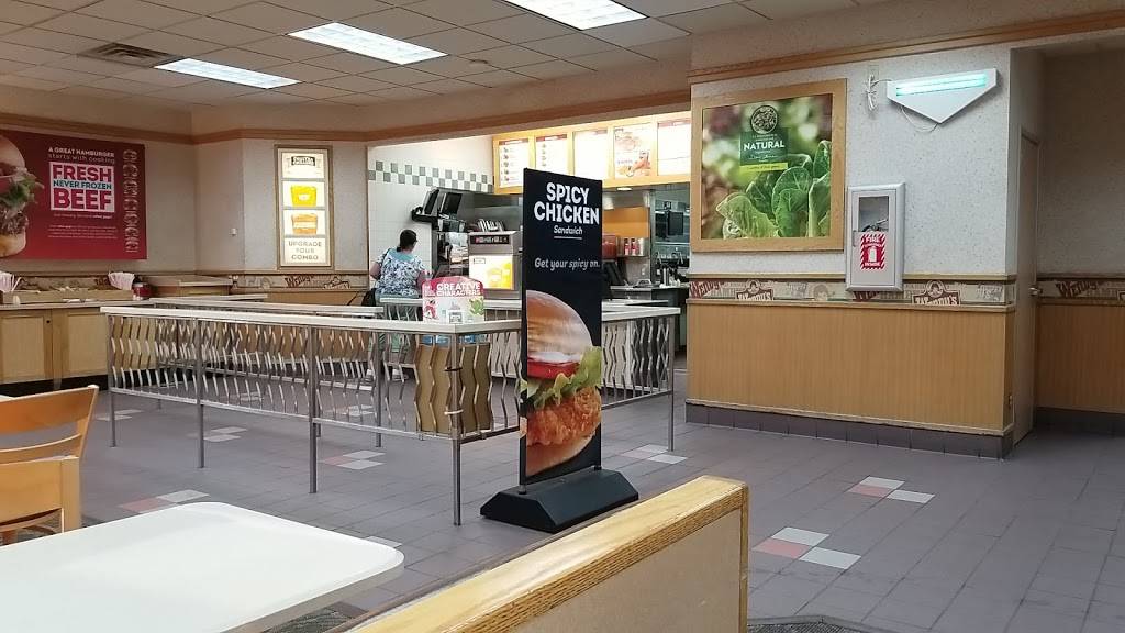 Wendys | restaurant | 3515 Grand Oaks, Corona, CA 92881, USA | 9515208244 OR +1 951-520-8244