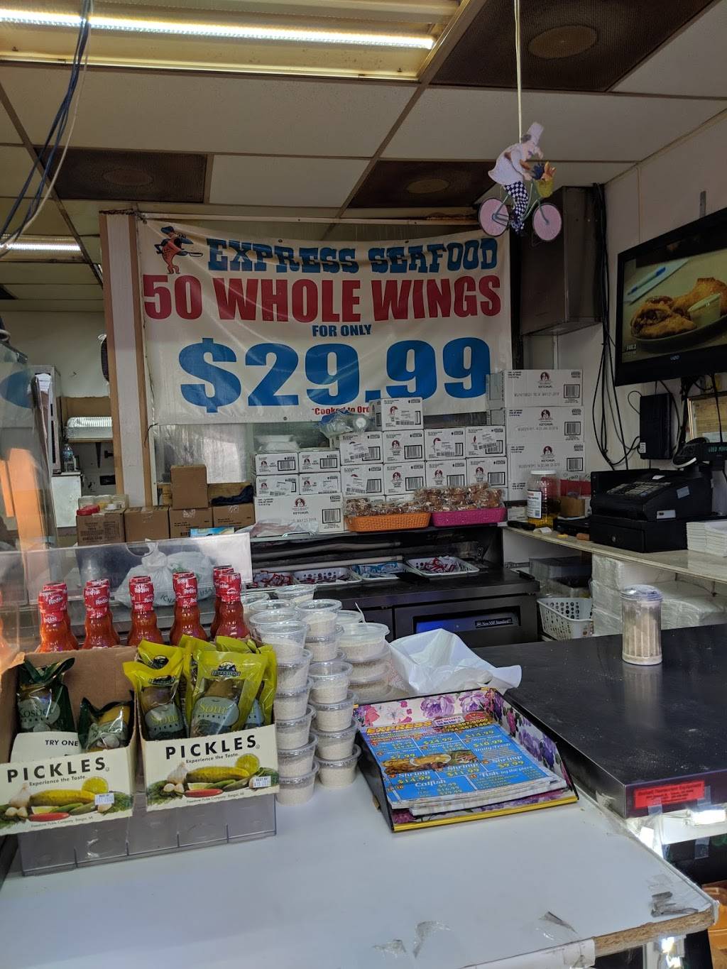 Express Fish & Chicken | meal takeaway | 3015 E Michigan Ave, Ypsilanti, MI 48198, USA | 7344871464 OR +1 734-487-1464