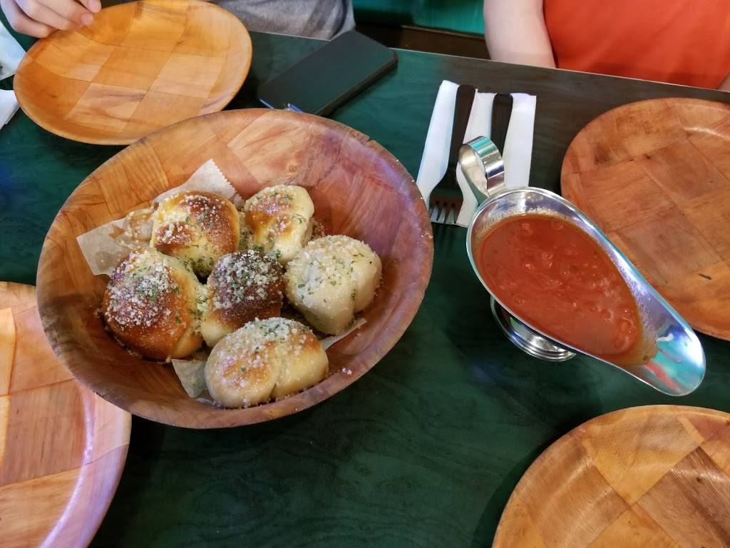 Rays Pizza | meal delivery | 118 Crescent St, Fort Myers Beach, FL 33931, USA | 2397657437 OR +1 239-765-7437