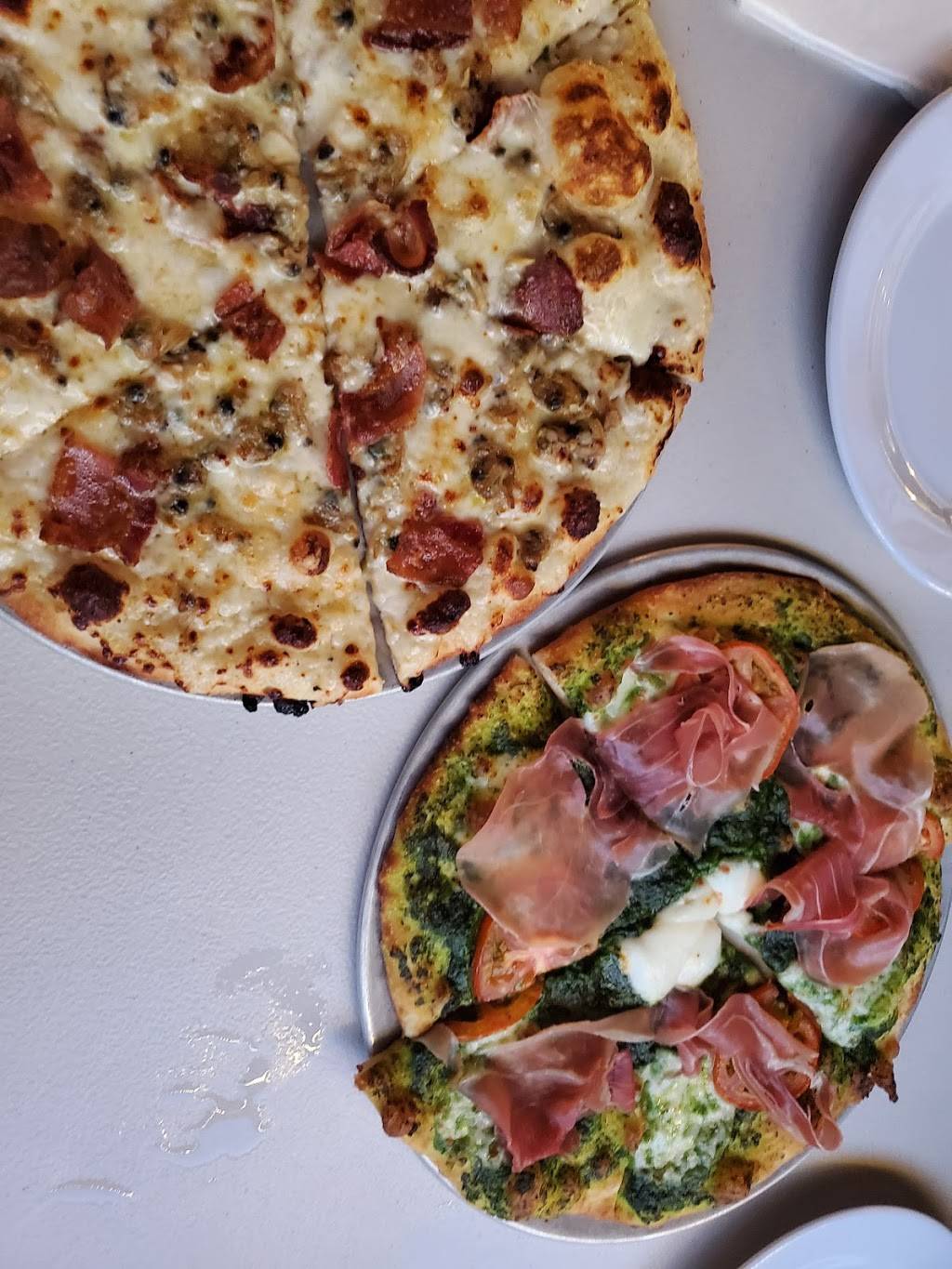 Pedals & Pints Brewing Company | restaurant | 156 W Hillcrest Dr, Thousand Oaks, CA 91360, USA | 8055510547 OR +1 805-551-0547