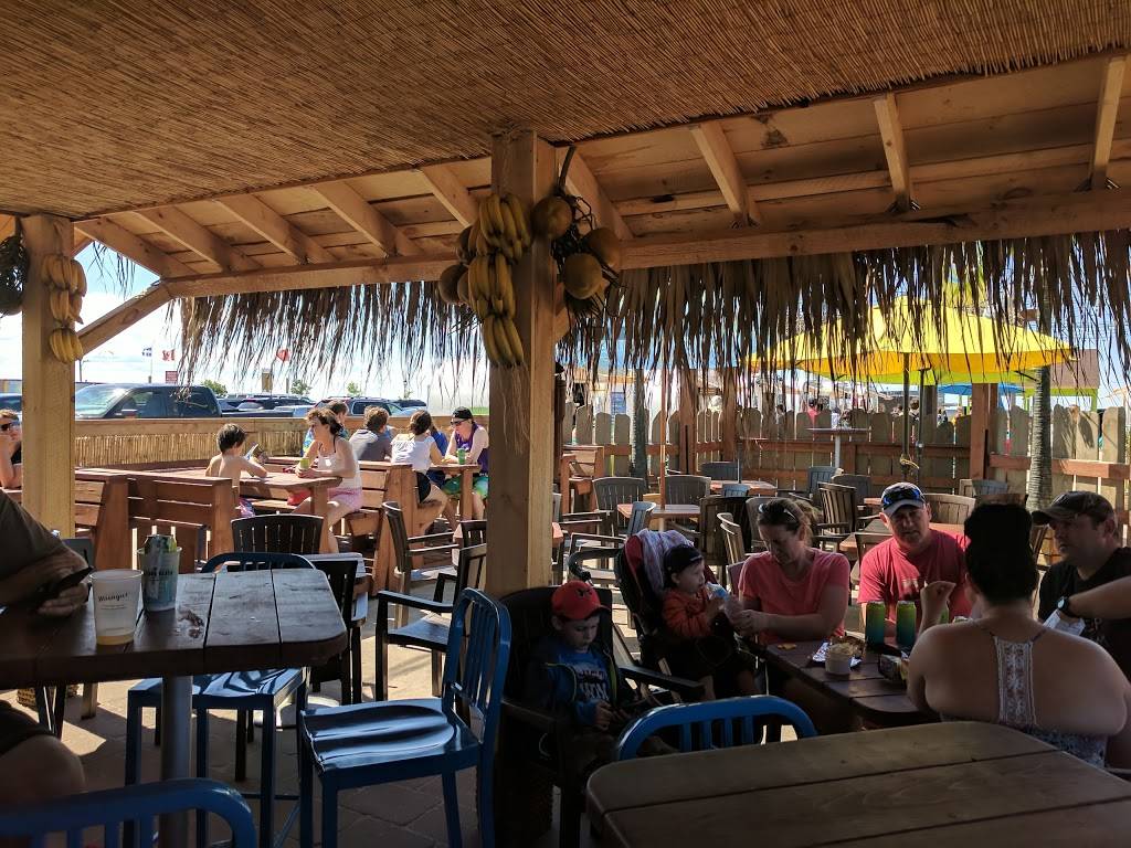 The Wasaga Beach Brewing Companys Beach Bar | restaurant | 2K2, 12 Main St, Wasaga Beach, ON L9Z 2K3, Canada | 4375562310 OR +1 437-556-2310