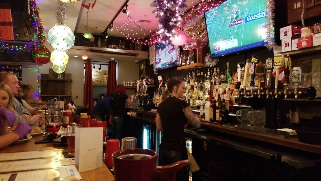 Mutiny Pirate Bar and Island Grille | restaurant | 33 Magothy Beach Rd #100, Pasadena, MD 21122, USA | 4107872050 OR +1 410-787-2050