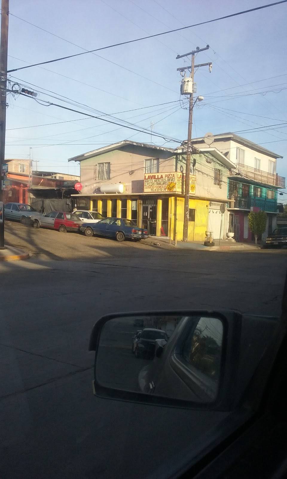 Pizza la villa | restaurant | Av Abraham Gonzales 3745, Francisco Villa, 22615 Tijuana, B.C., Mexico | 016646377074 OR +52 664 637 7074