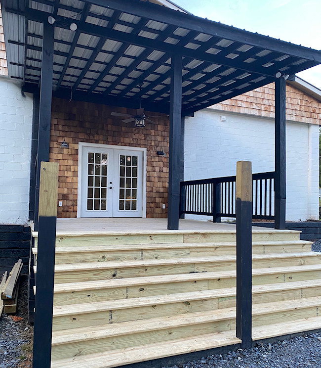 West Tubing Company | restaurant | 6175 Old Hwy 64 W, Warne, NC 28909, USA | 8283898823 OR +1 828-389-8823