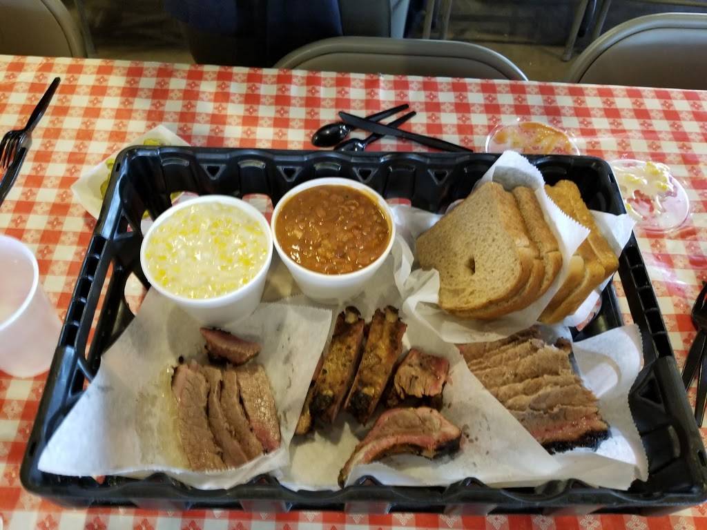 Rudys "Country Store" and Bar-B-Q | restaurant | 14620 Northwest Fwy, Houston, TX 77040, USA | 7134623337 OR +1 713-462-3337