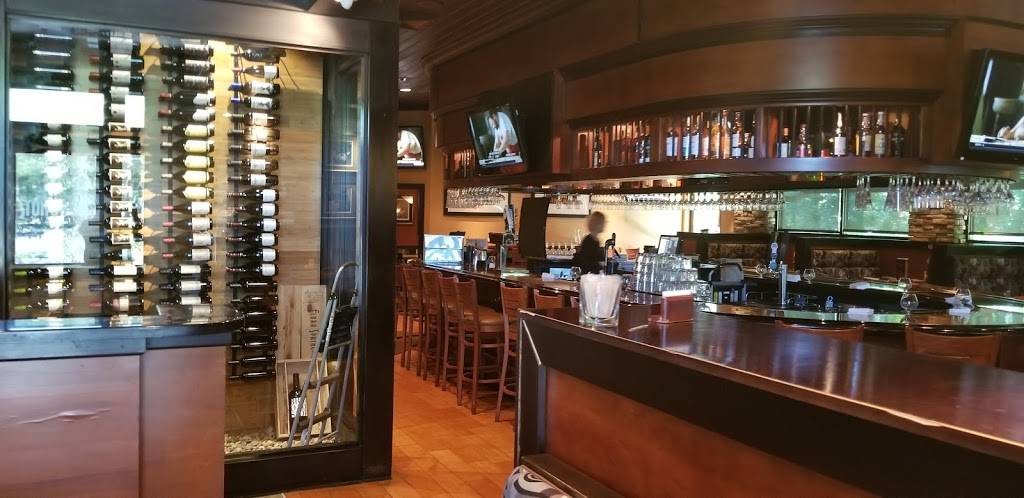 Stonewood Grill & Tavern | restaurant | 17050 Palm Pointe Dr, Tampa, FL 33647, USA | 8139780388 OR +1 813-978-0388