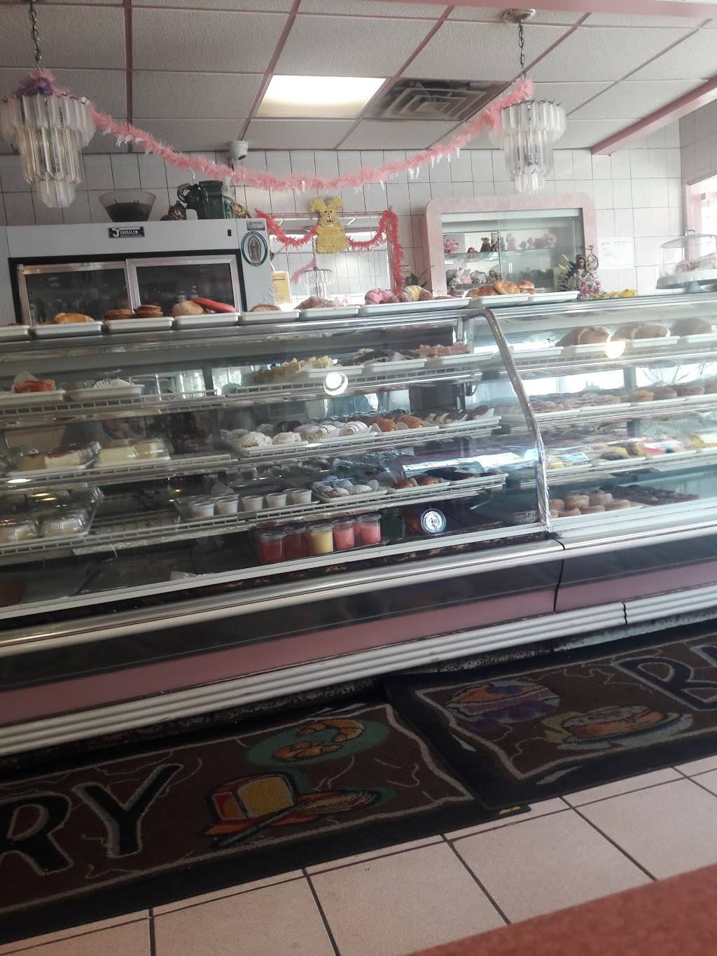 Primavera Bakery-Luncheonette | restaurant | 278 Smith St, Perth Amboy, NJ 08861, USA | 7328269460 OR +1 732-826-9460