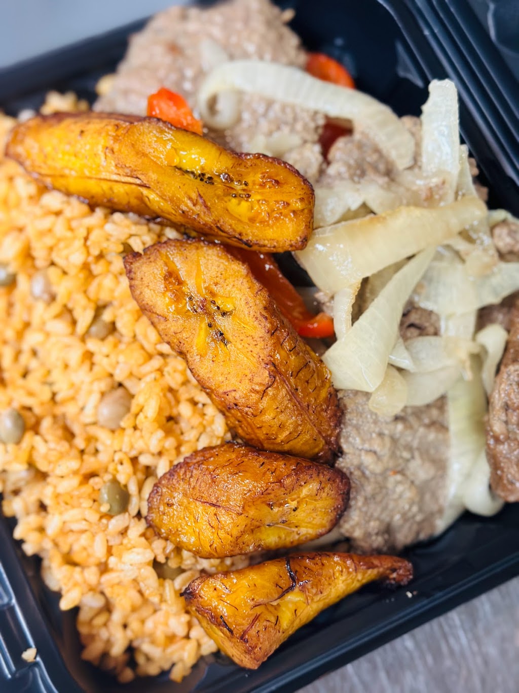 El Rincon Boricua Cuisine | restaurant | 630 10th St, Niagara Falls, NY 14301, USA | 7162058264 OR +1 716-205-8264