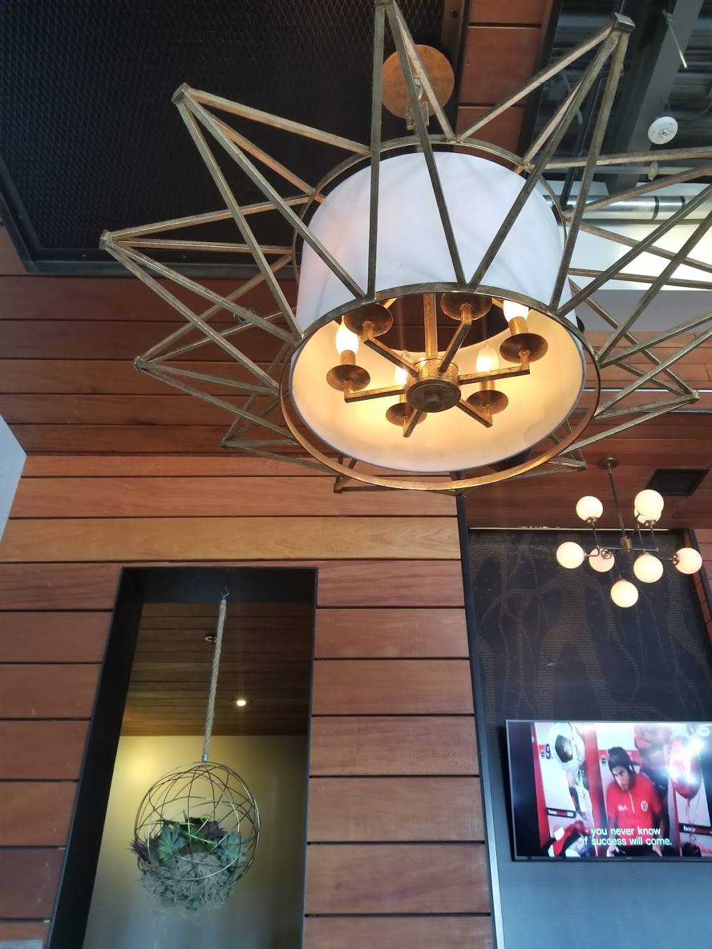 WESTROOT tavern | restaurant | 6025 Village Way, San Diego, CA 92130, USA | 8587206645 OR +1 858-720-6645