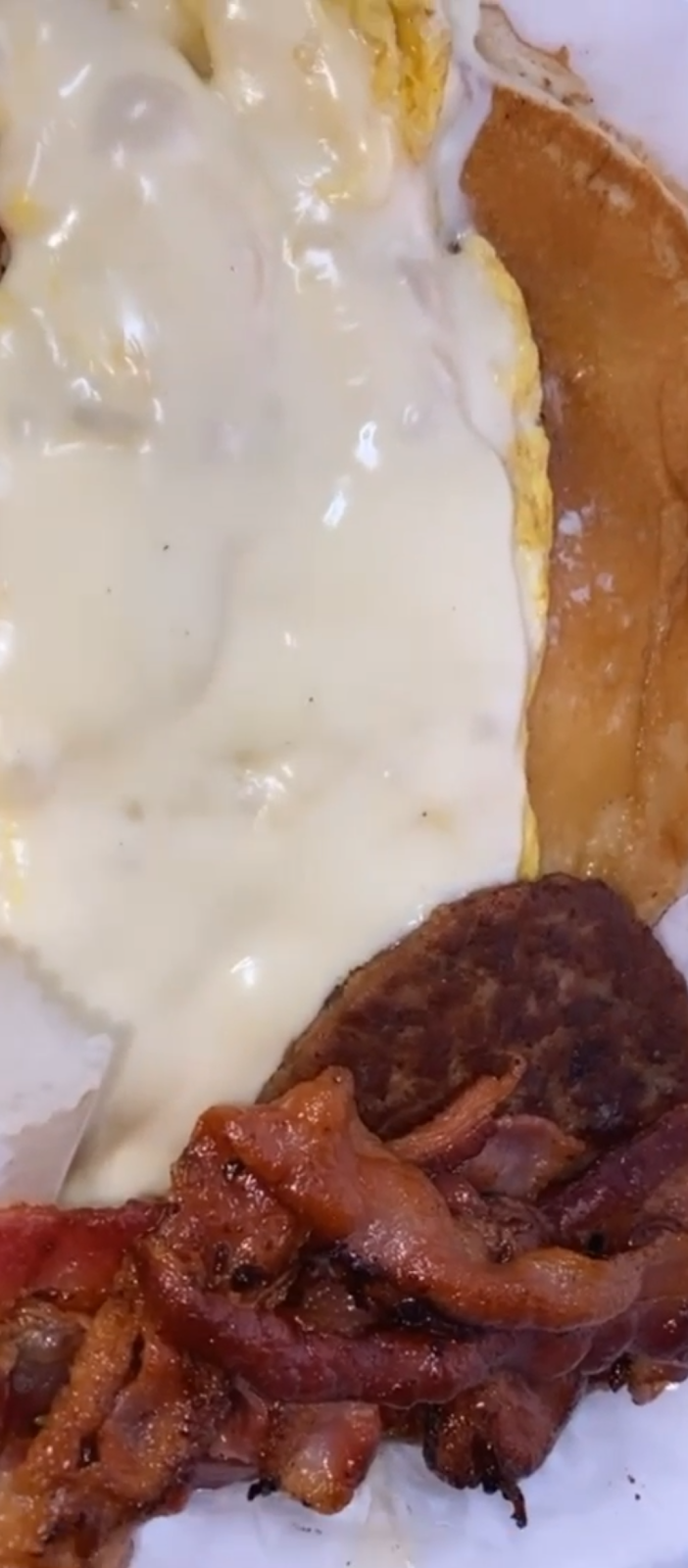 Nellie Bellz Food Cart | restaurant | 15 State Rte 2001, Philadelphia, PA 19148, USA | 2155780773 OR +1 215-578-0773